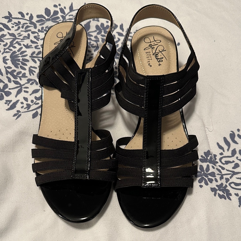 Life Stride Black Strappy Sandals 8.5